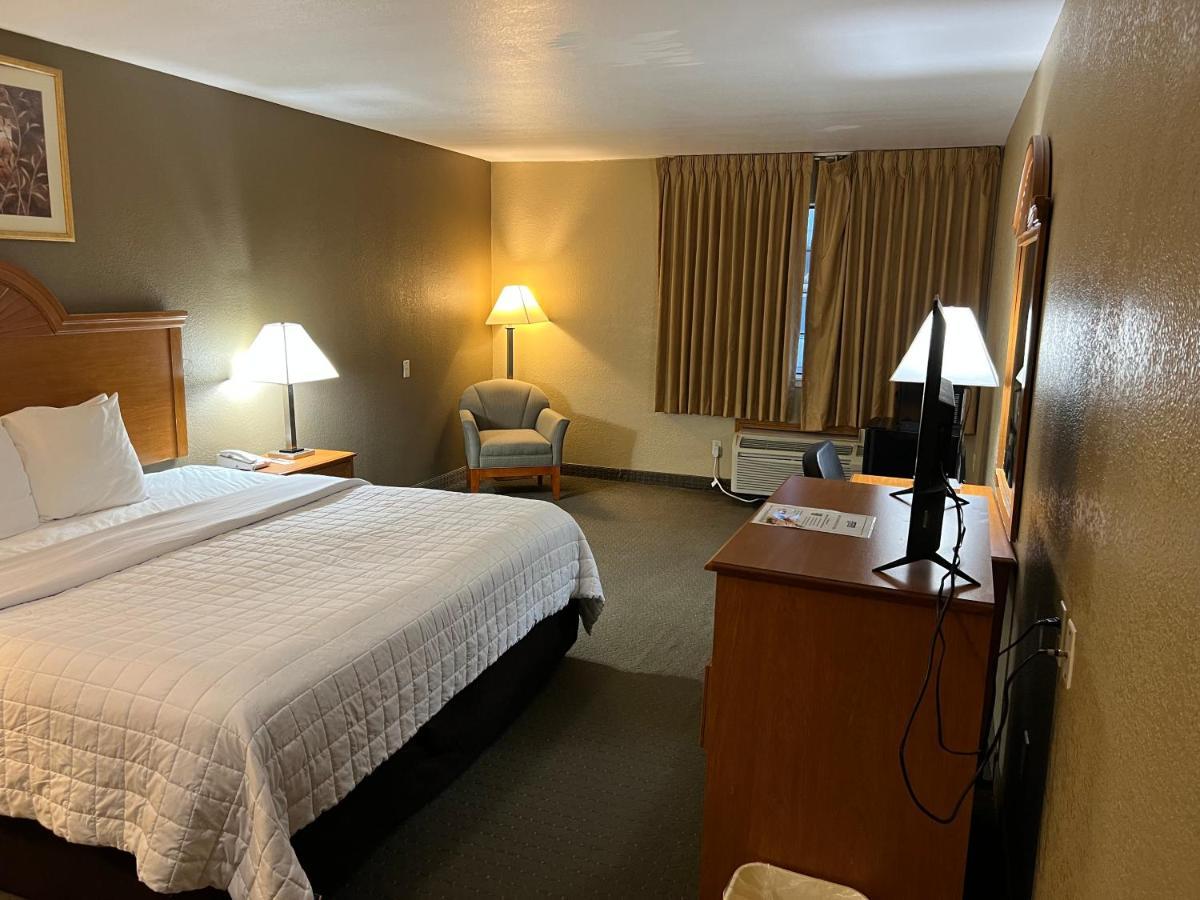 Americas Best Value Inn Pharr/Mcallen Exterior foto